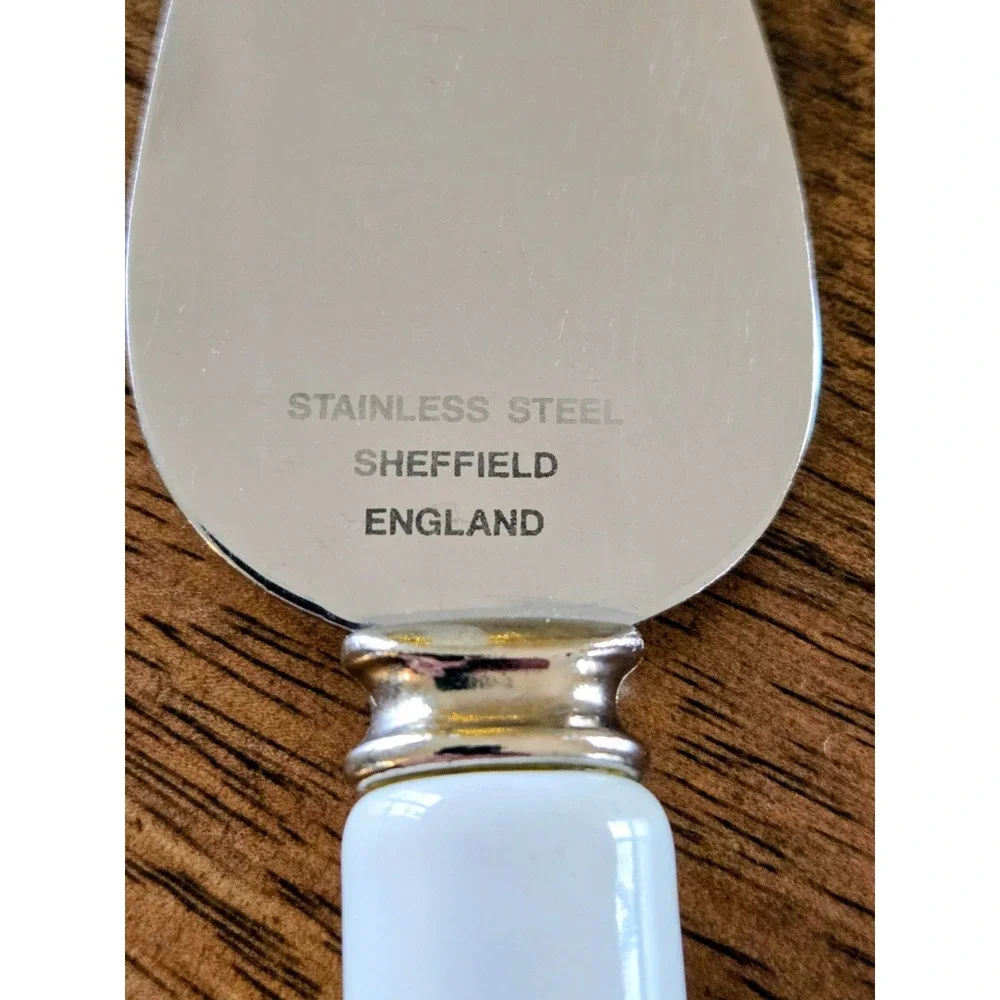 VTG Sheffield England Christmas Holly Berries Stainless Steel Cheese Knife Set